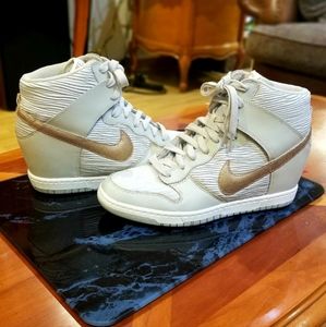 dunk sky hi wedge